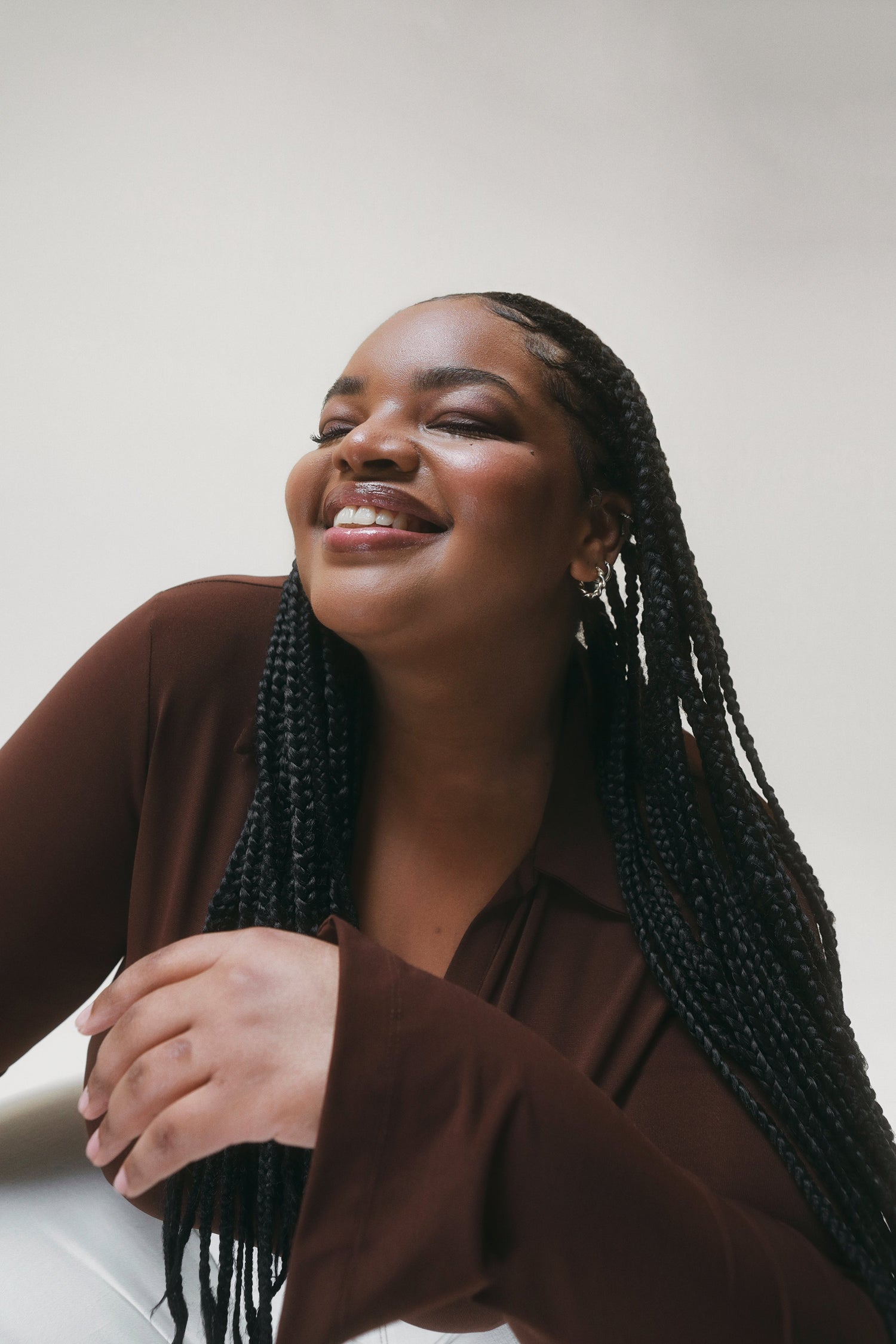 Woman wearing Kynd braiding hair at Berlin Fashion Week